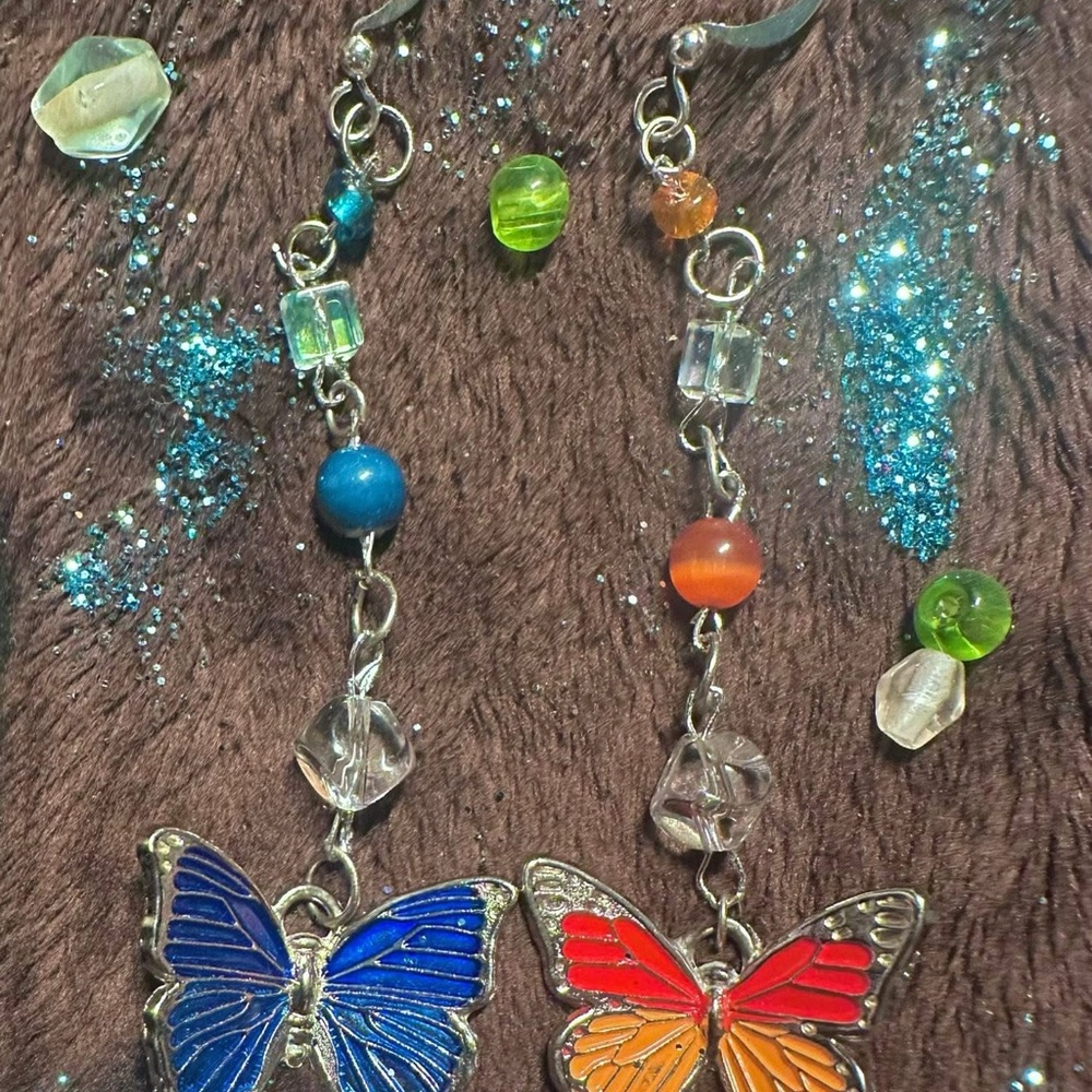 Mismatch Butterfly earrings